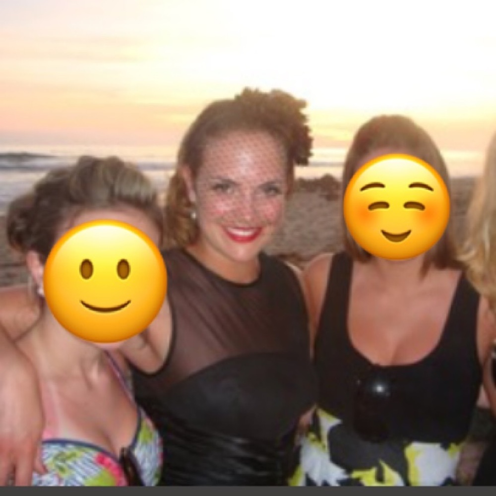 Beautiful, dynamic black dress